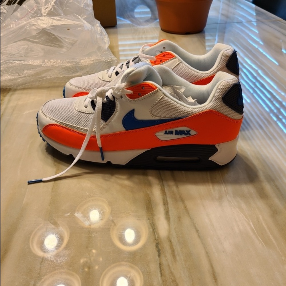 Exclusive Nike’s - Picture 1 of 1